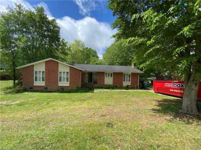 Home For Sale in Jamestown, North Carolina