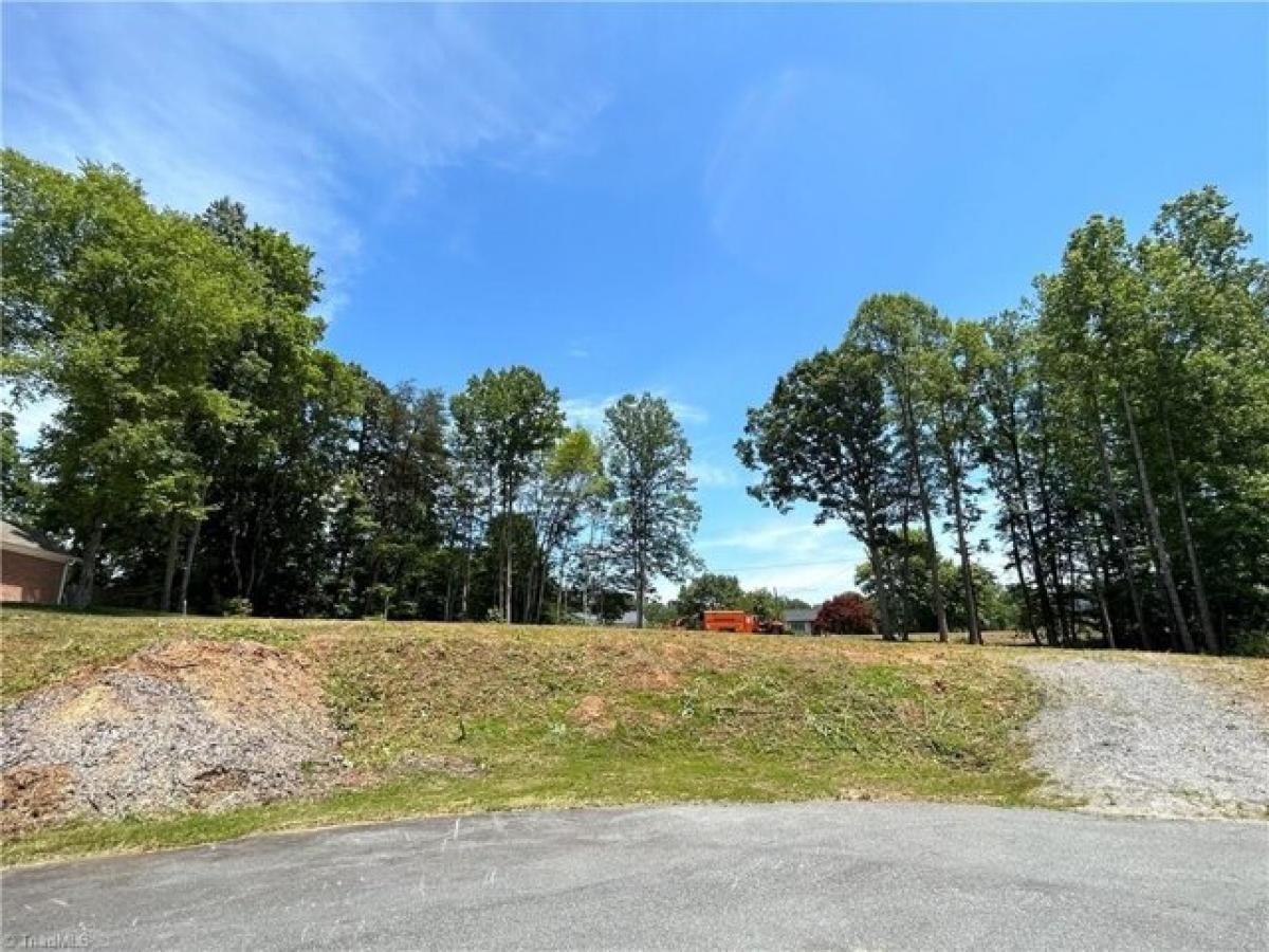 Picture of Residential Land For Sale in Walkertown, North Carolina, United States