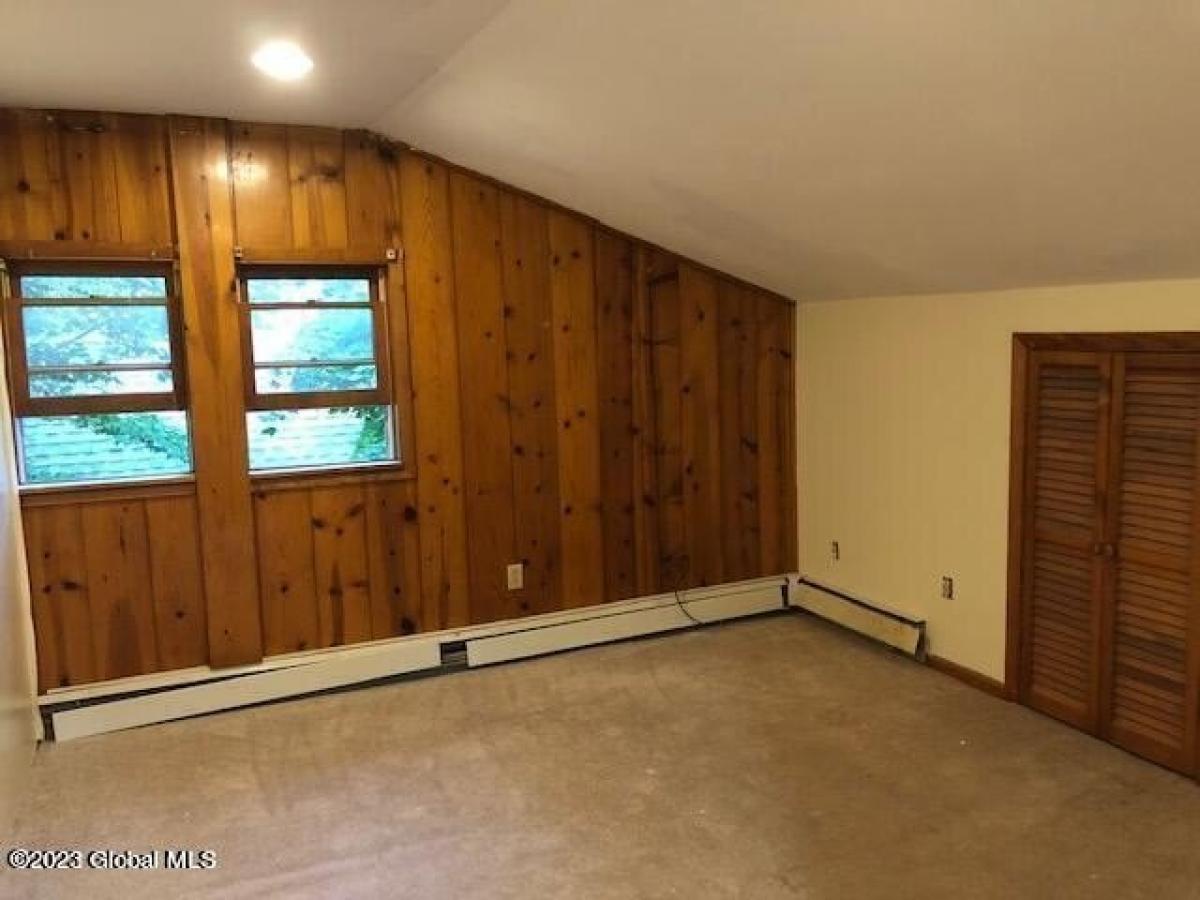 Picture of Home For Sale in Philmont, New York, United States