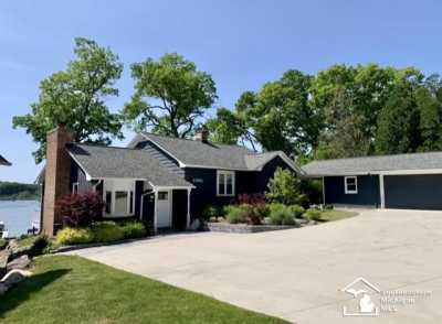 Home For Sale in Brighton, Michigan