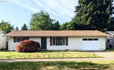Home For Sale in Springfield, Oregon