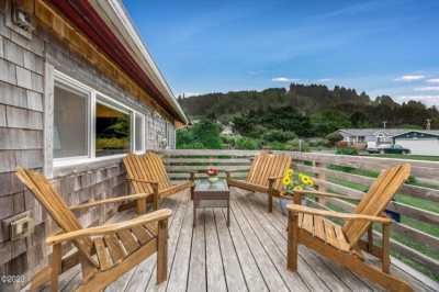 Home For Sale in Yachats, Oregon