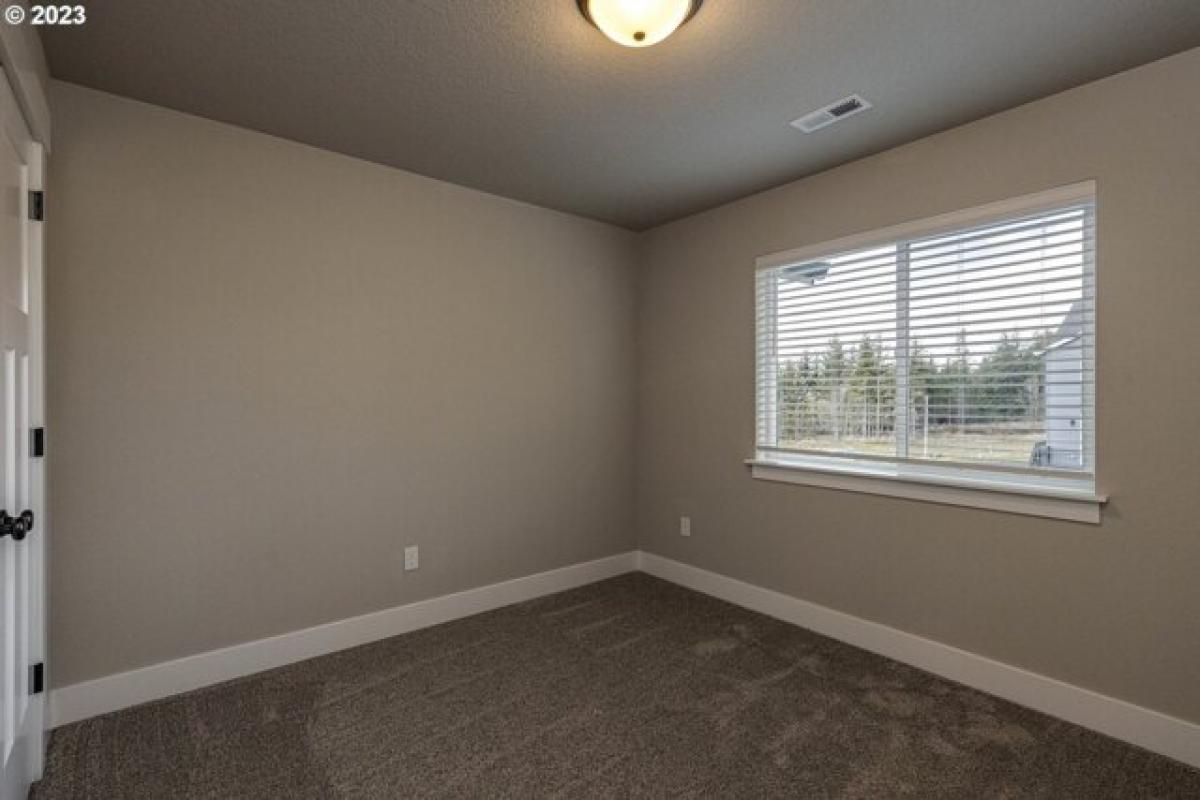 Picture of Home For Sale in Estacada, Oregon, United States