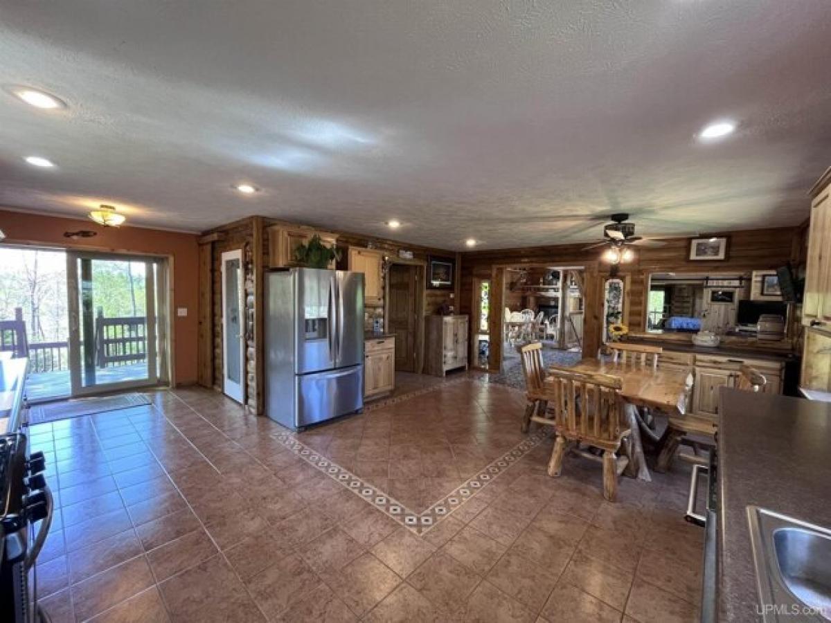 Picture of Home For Sale in Ishpeming, Michigan, United States