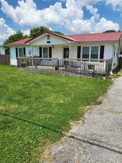 Home For Sale in Russellville, Kentucky