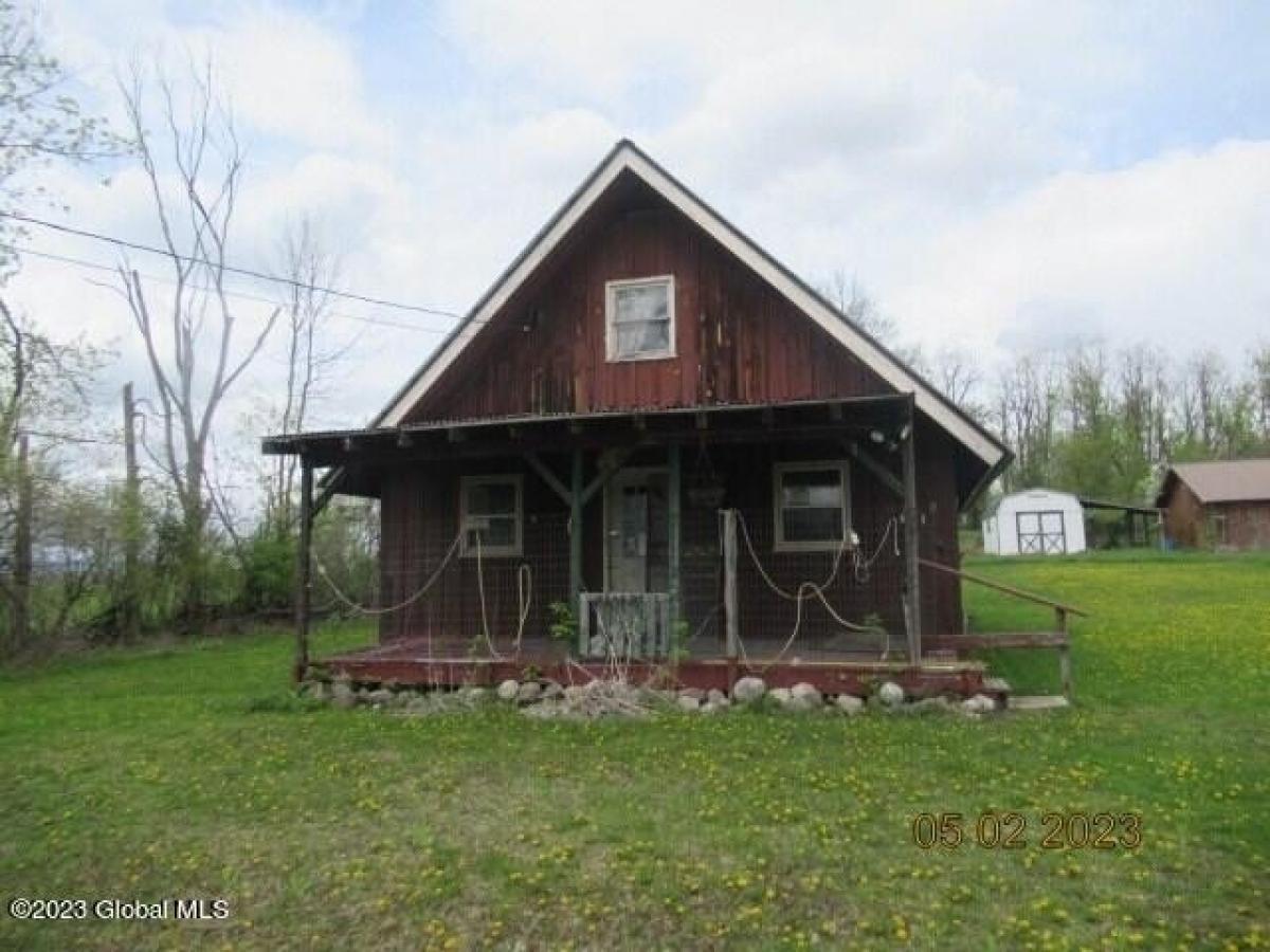 Picture of Home For Sale in Fort Edward, New York, United States