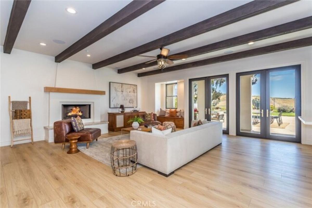 Picture of Home For Sale in Newbury Park, California, United States