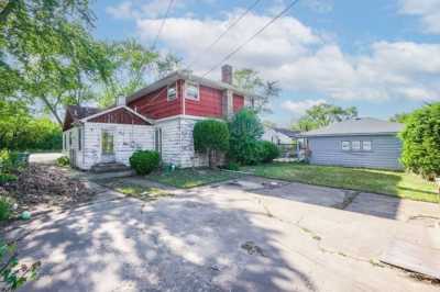 Home For Sale in Midlothian, Illinois