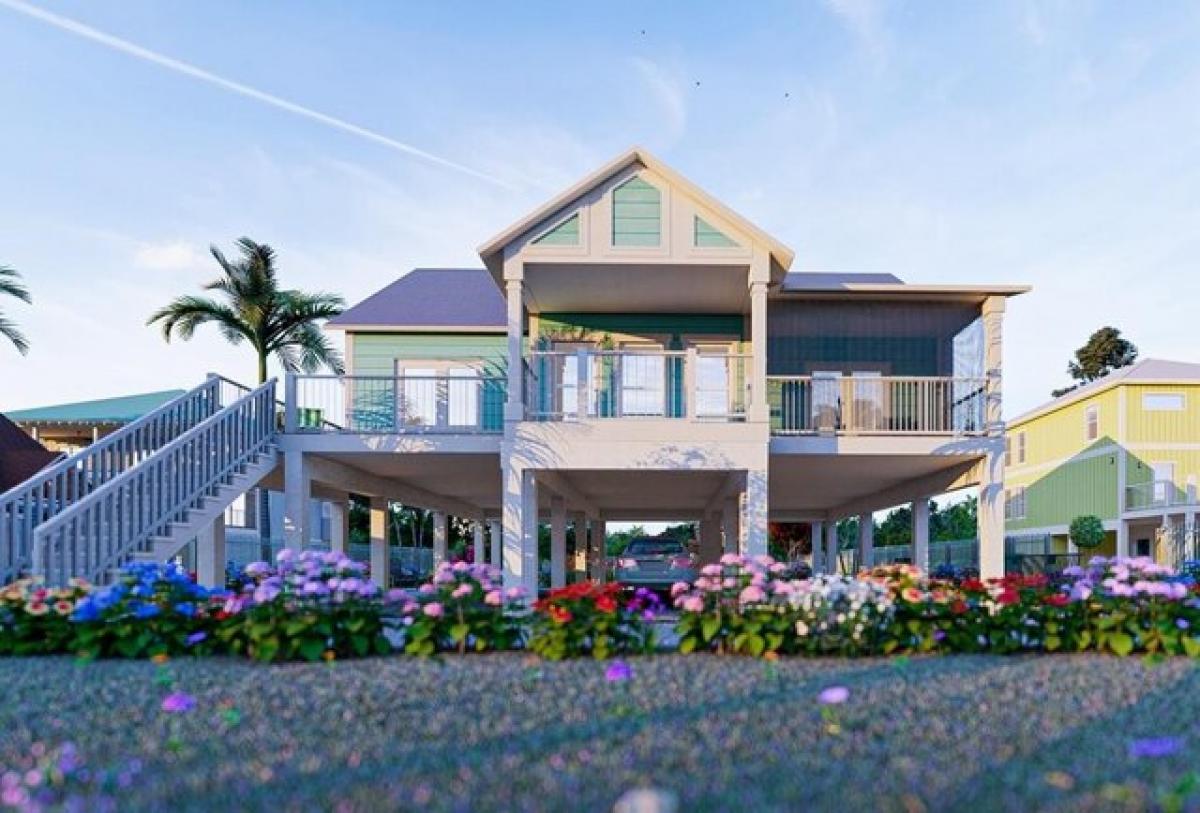Picture of Home For Sale in Mexico Beach, Florida, United States