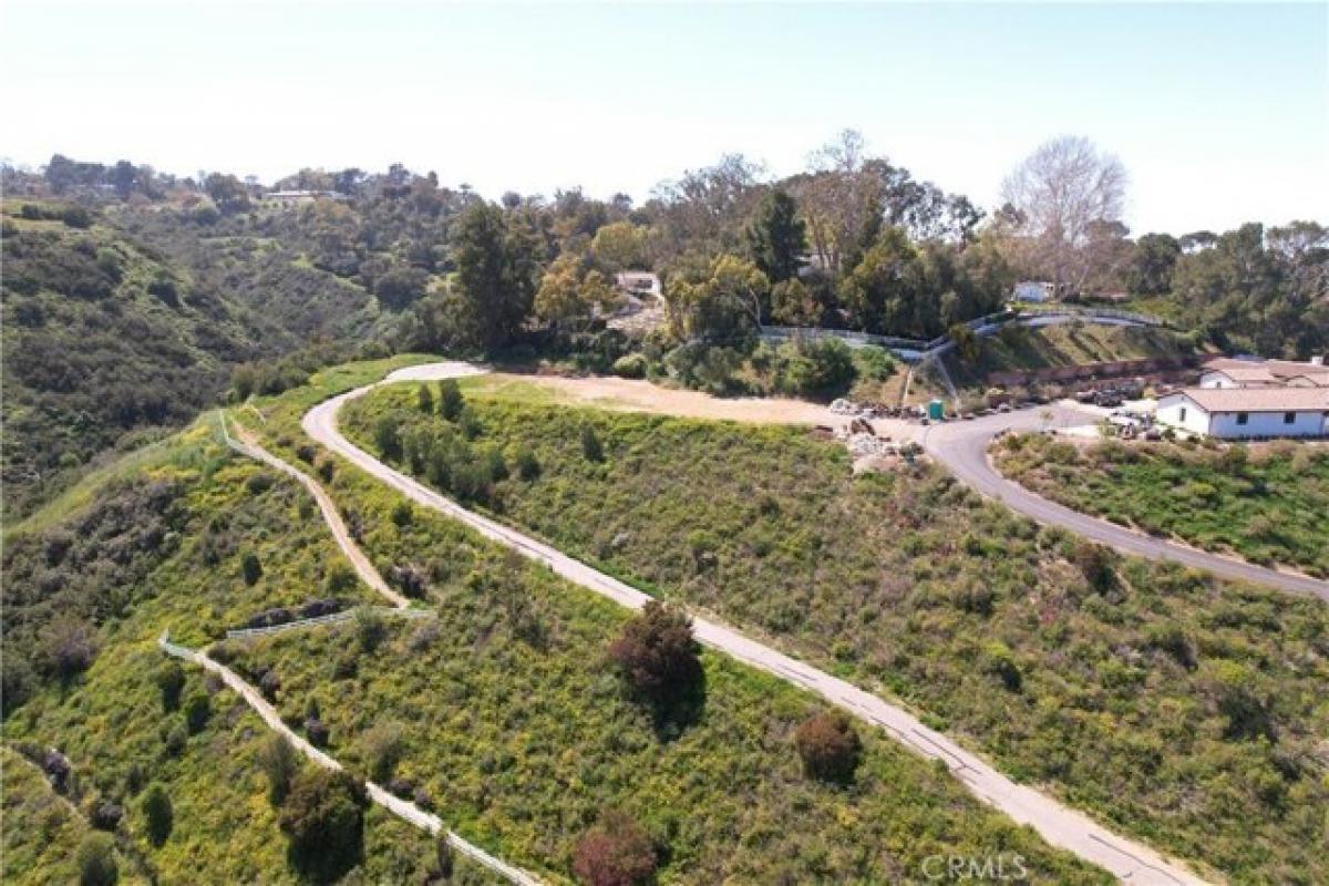 Picture of Residential Land For Sale in Rolling Hills, California, United States