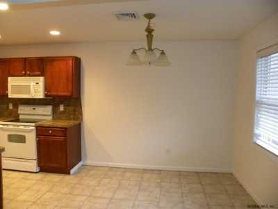 Apartment For Rent in Waterford, New York