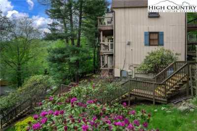 Home For Sale in Beech Mountain, North Carolina