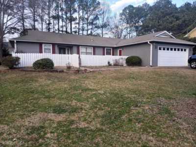Home For Sale in Austell, Georgia