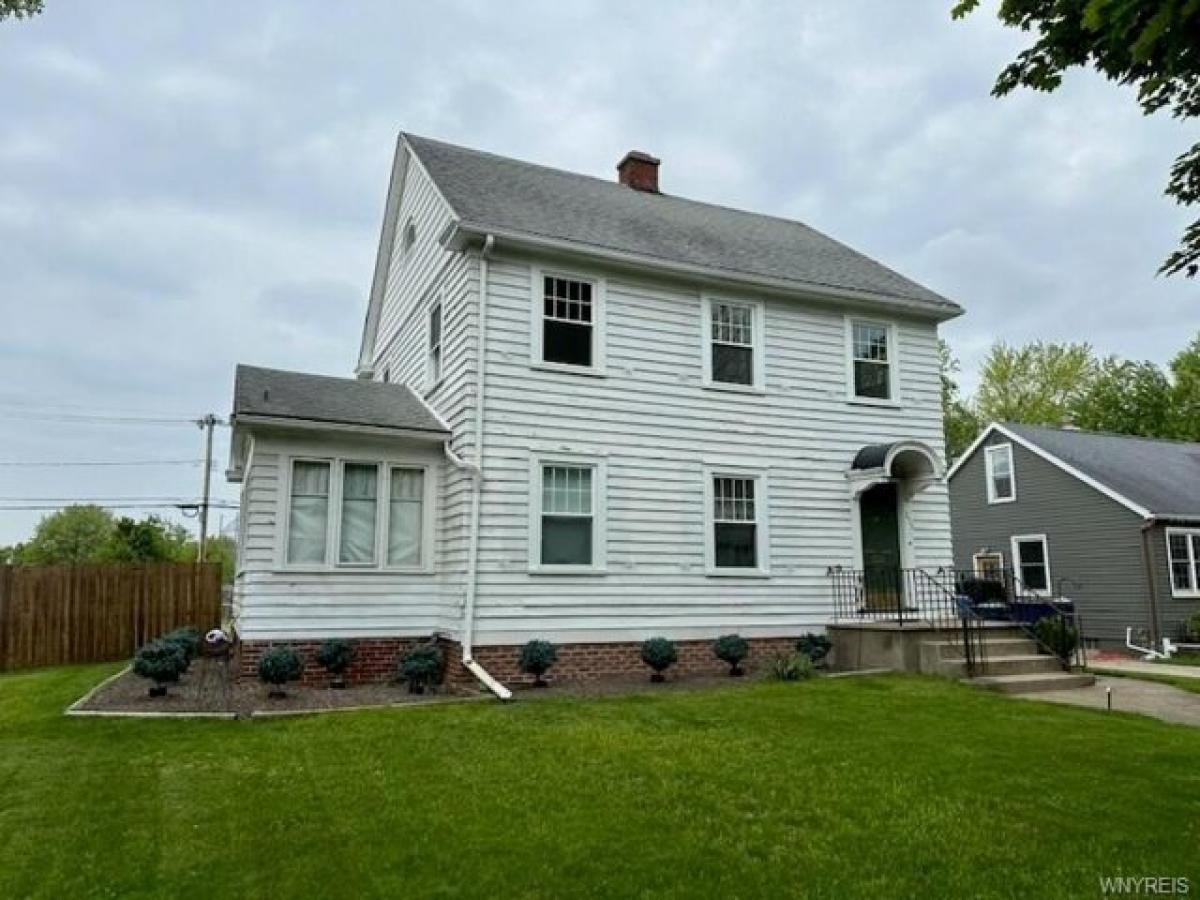 Picture of Home For Sale in Amherst, New York, United States