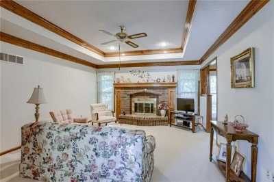 Home For Sale in Blue Springs, Missouri