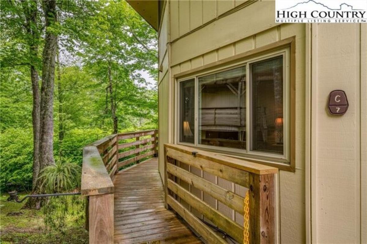 Picture of Home For Sale in Sugar Mountain, North Carolina, United States
