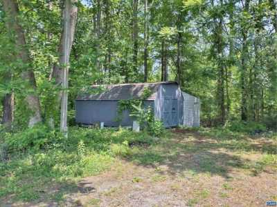Home For Sale in New Canton, Virginia
