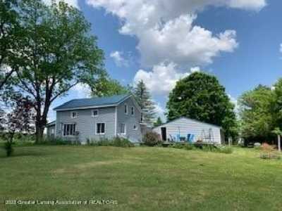 Home For Sale in Onondaga, Michigan