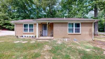 Home For Sale in Dickson, Tennessee