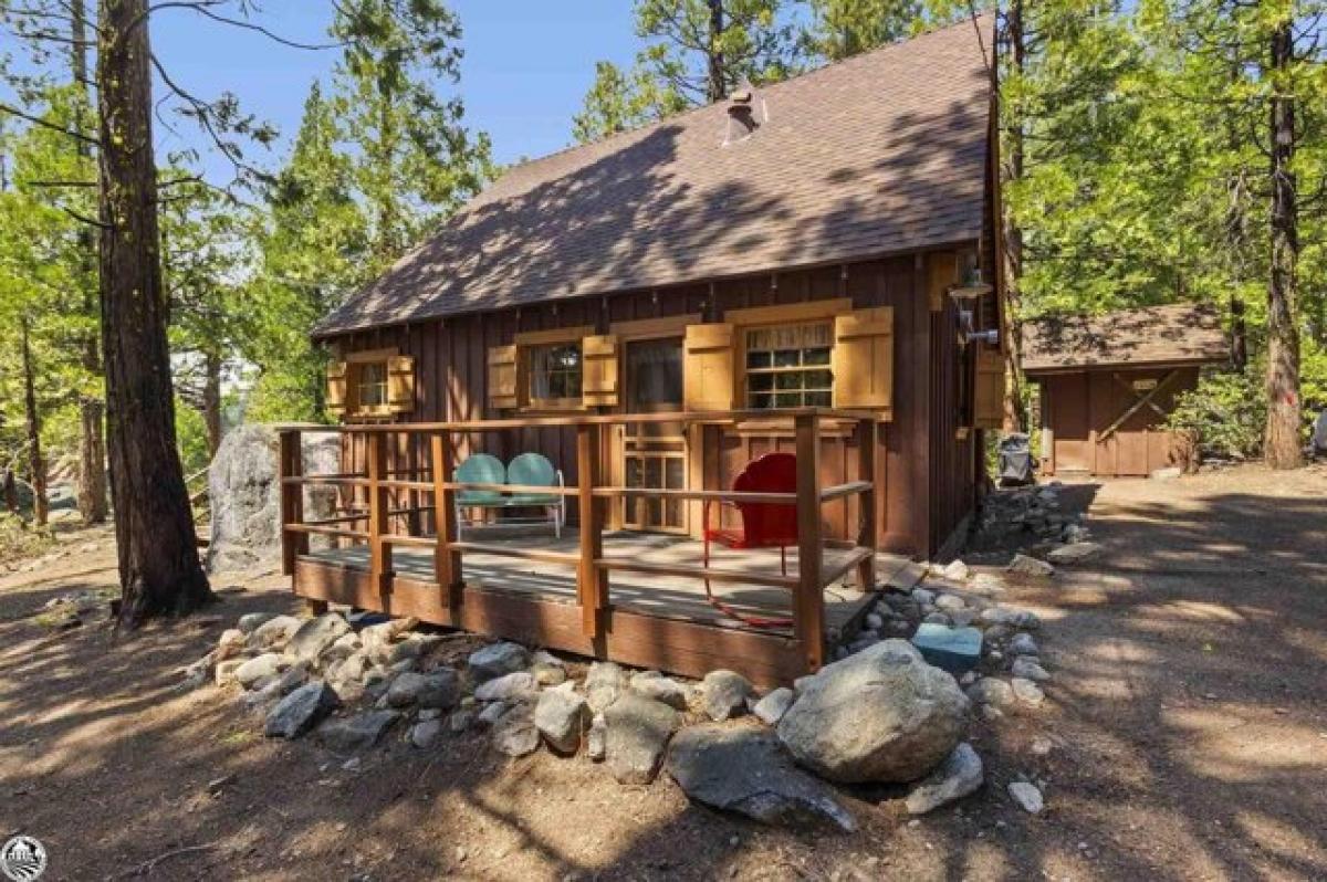 Picture of Home For Sale in Pinecrest, California, United States