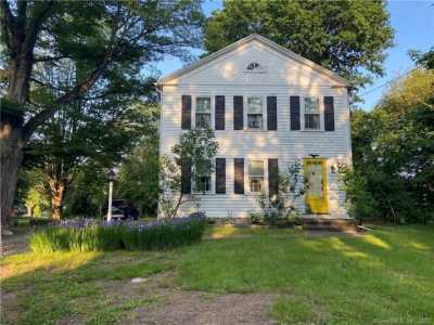 Home For Sale in Bethany, Connecticut