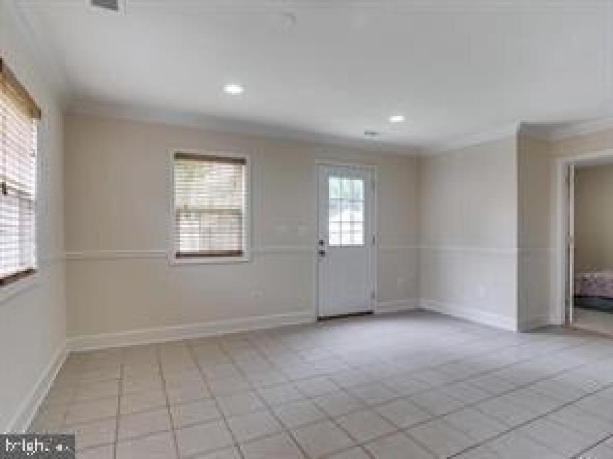 Picture of Home For Sale in Manassas Park, Virginia, United States