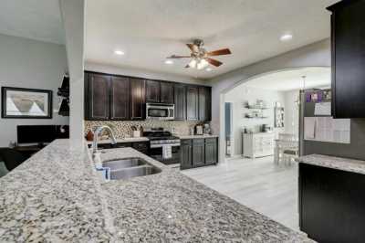 Home For Sale in Crosby, Texas