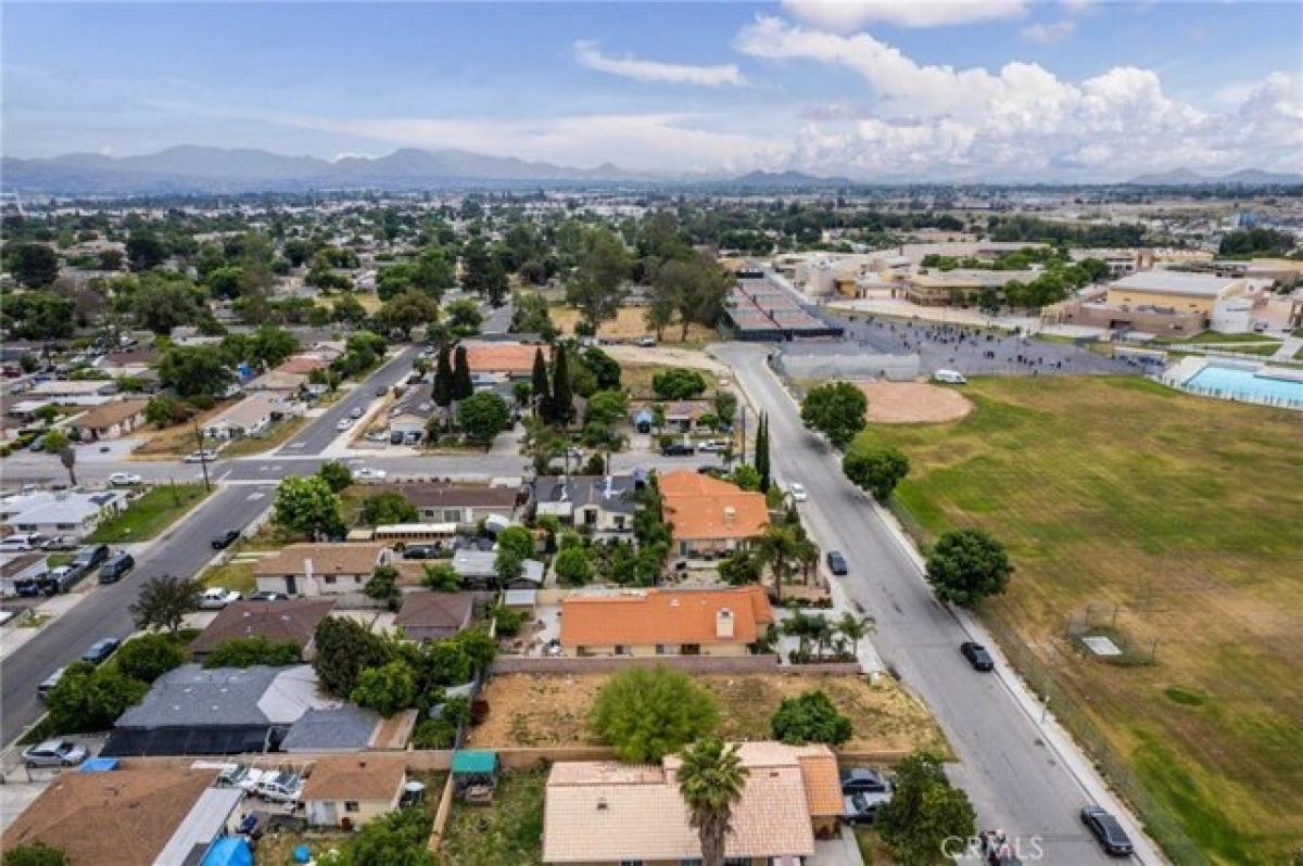 Picture of Residential Land For Sale in San Bernardino, California, United States
