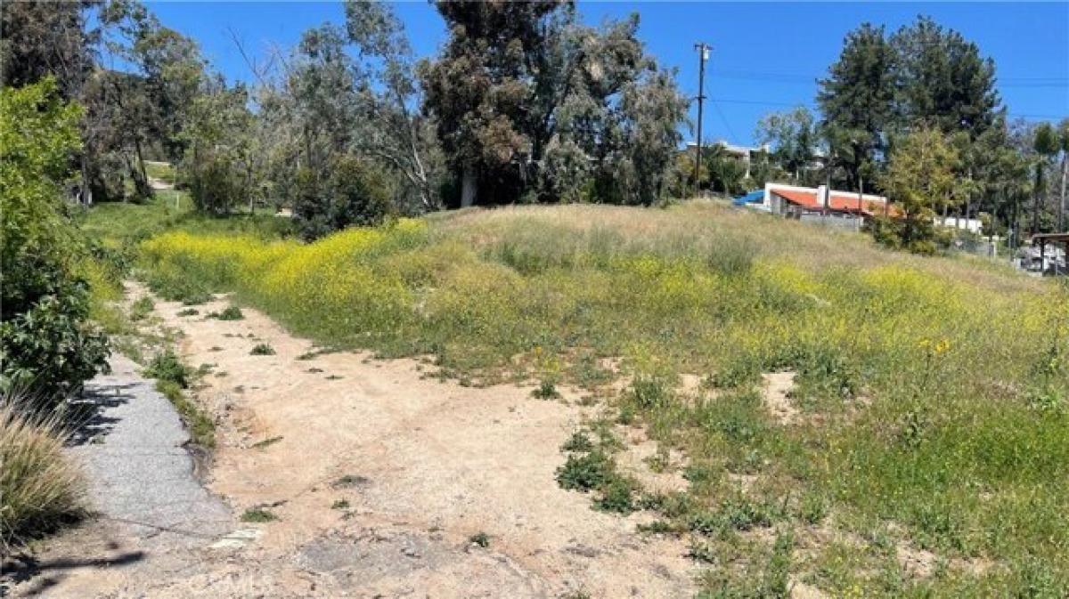Picture of Residential Land For Sale in San Bernardino, California, United States