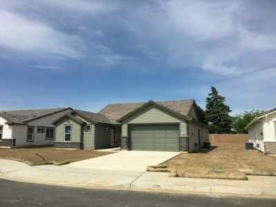 Home For Sale in Newman, California