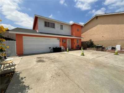 Home For Sale in Huntington Park, California