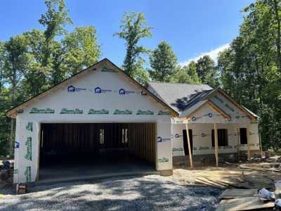 Home For Sale in Estill Springs, Tennessee