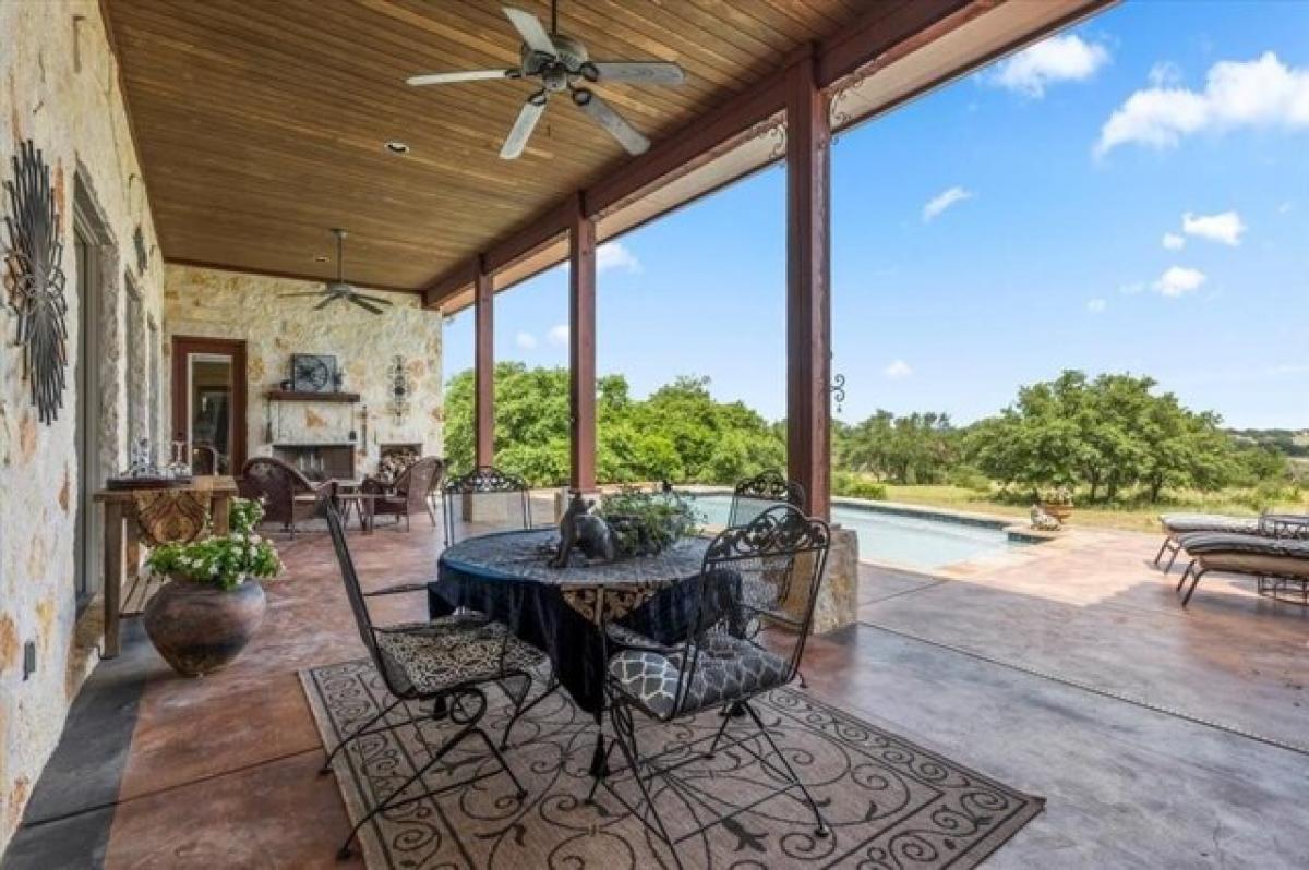 Picture of Home For Sale in Florence, Texas, United States