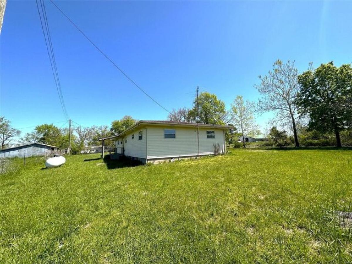 Picture of Home For Sale in Licking, Missouri, United States