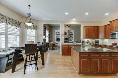 Home For Sale in Flowery Branch, Georgia