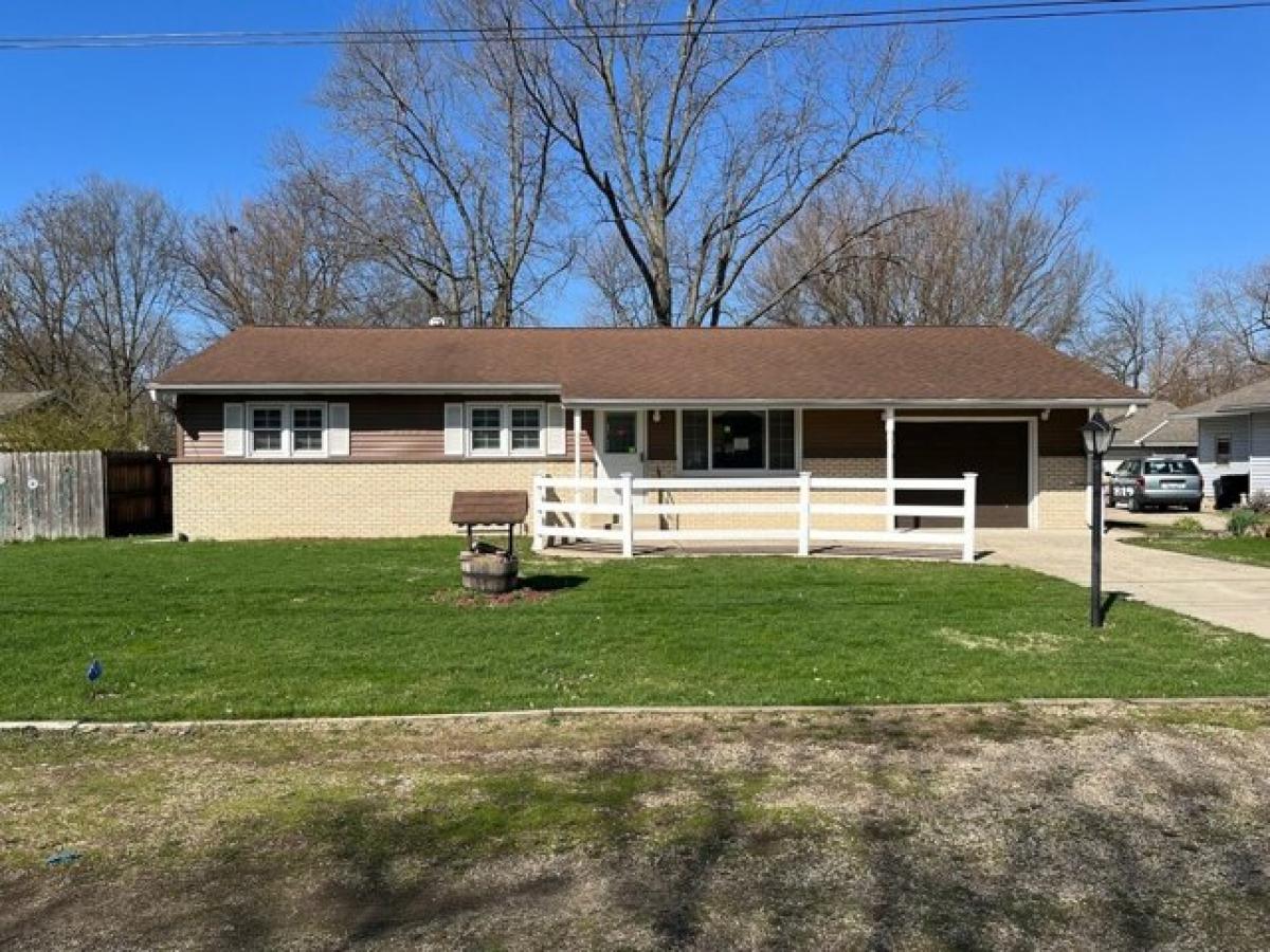 Picture of Home For Sale in Delavan, Illinois, United States