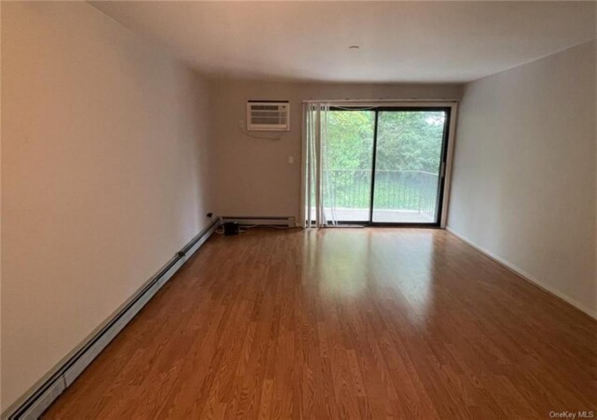 Picture of Home For Rent in Scarsdale, New York, United States