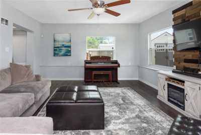 Home For Sale in Pinellas Park, Florida
