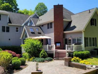 Home For Sale in Lagrangeville, New York