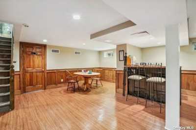 Home For Sale in Garden City, New York