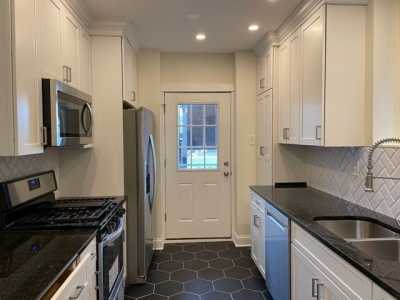 Home For Rent in Evanston, Illinois