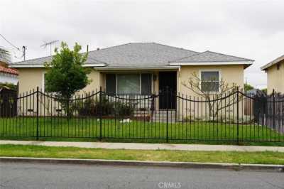 Home For Sale in Bell, California