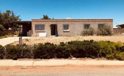 Home For Sale in Huachuca City, Arizona