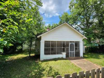 Home For Sale in Thomaston, Georgia