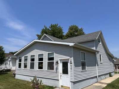 Home For Sale in Aplington, Iowa