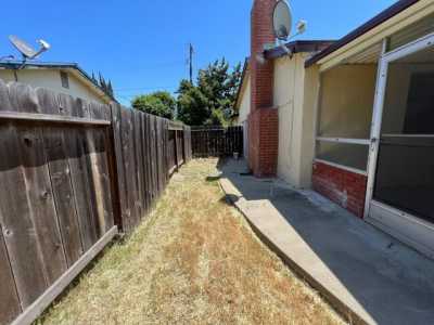 Home For Sale in Yuba City, California