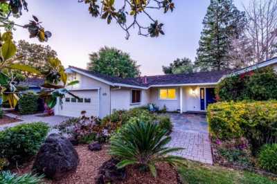 Home For Sale in Los Altos, California