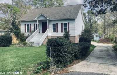 Home For Sale in Elberta, Alabama