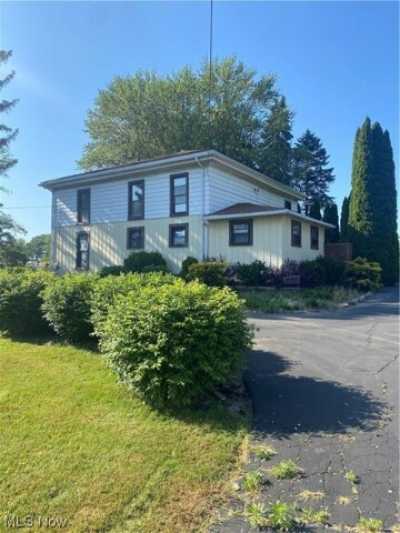 Home For Sale in Conneaut, Ohio