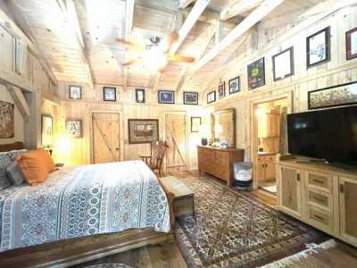 Home For Sale in Monteagle, Tennessee